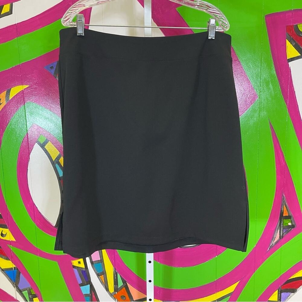 Maurices, Black Professional Stretchy Comfy Skirt. Size 1X. Excellent condition!